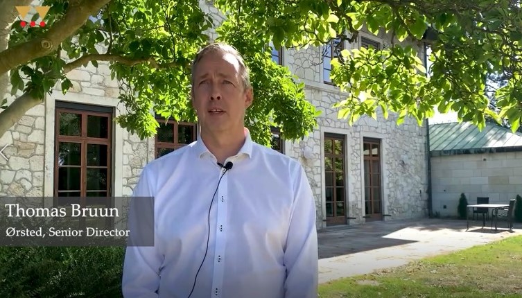 Fortrolig, nuanceret sparring udefra er nødvendig